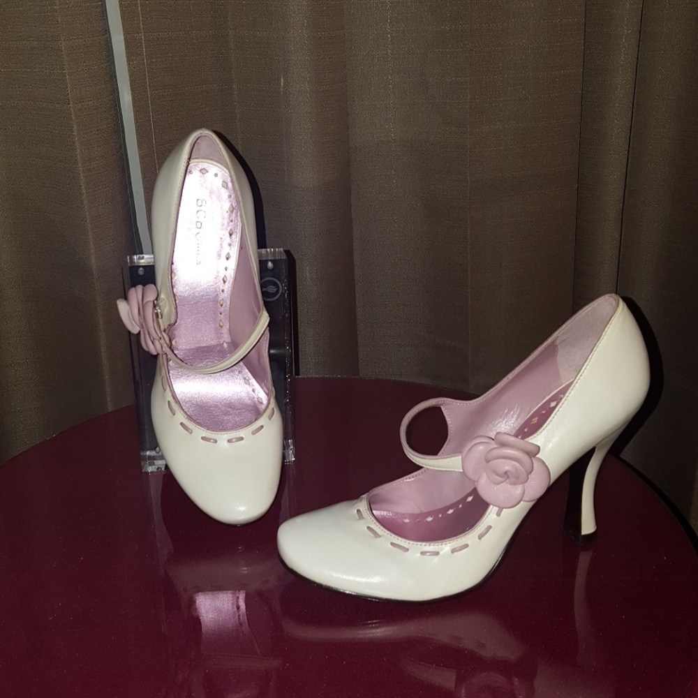 BCBGirls Cream and Lilac Heels